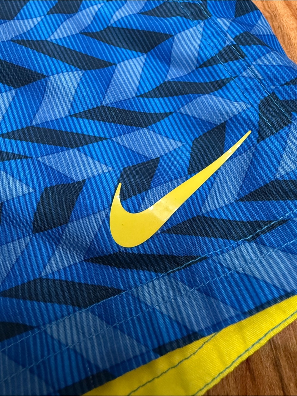 Nike Men’s XL Swim Trunks Blue Geometric Print Drawstring Built-In Support Liner - Picture 6 of 13